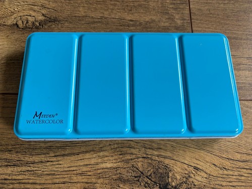 Light blue enamel - light, meeden